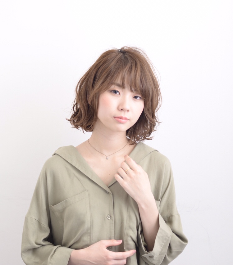 顔のパーツから考えるあなたらしい前髪探し 前髪をつくっても大人っぽく Za Za 神楽坂店 美容院 美容室 ヘアサロンならza Za ザザ 顔のパーツから考えるあなたらしい前髪探し 前髪をつくっても大人っぽく Za Za 神楽坂店 美容院 美容室 ヘアサロンならza Za ザザ